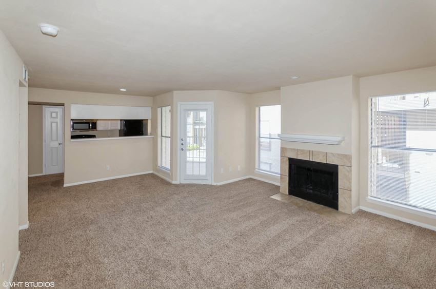 The Glen At Highpoint Apartments, 9050 Markville Drive, Dallas, TX